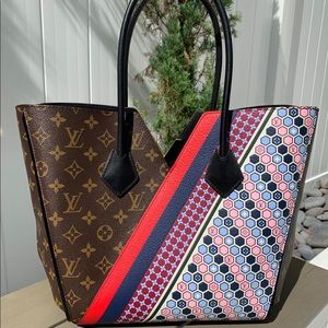 Handbag